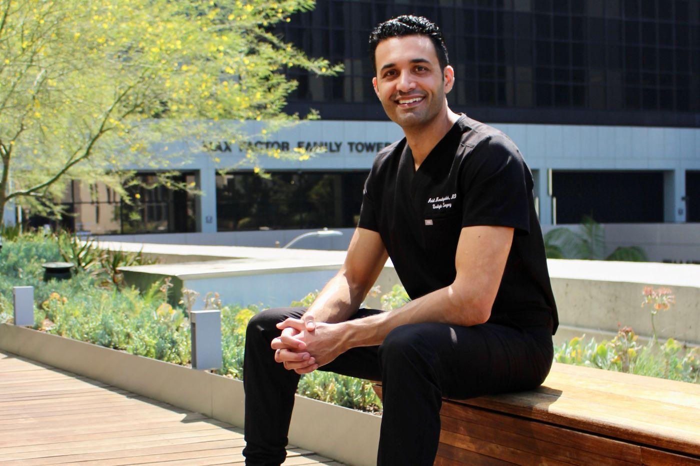 Dr. Ariel Moradzadeh